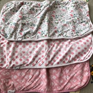 Copper pearl burp clothes